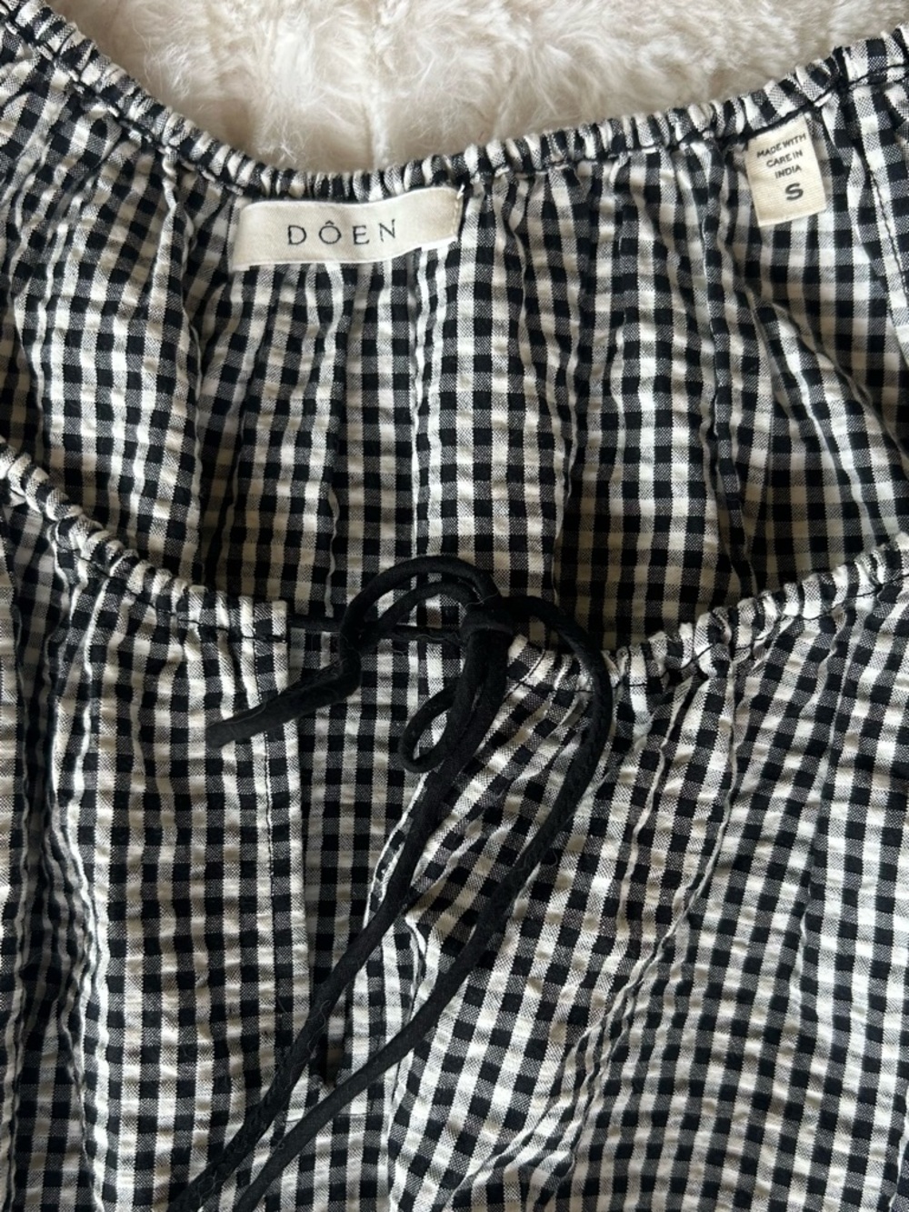 Doen Set Hilary Top and Larena La Maddalena Gingham Shorts - Picture 8 of 16